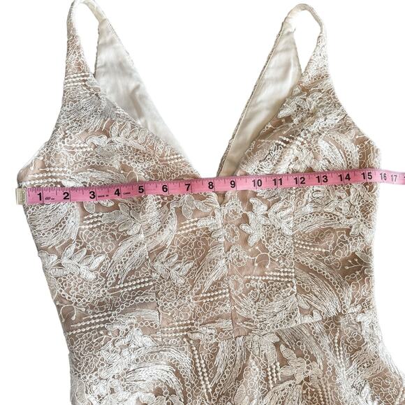 Dress the Population NEW Elisa Vine Embroidered Midi Dress White Nude Small - Picture 16 of 16